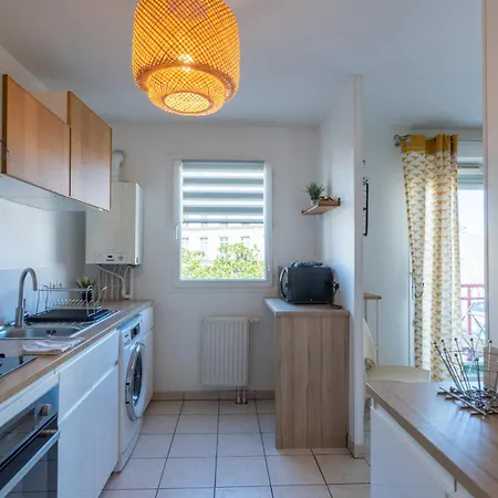 Chic Avec Parking Au Centre-ville Appartement