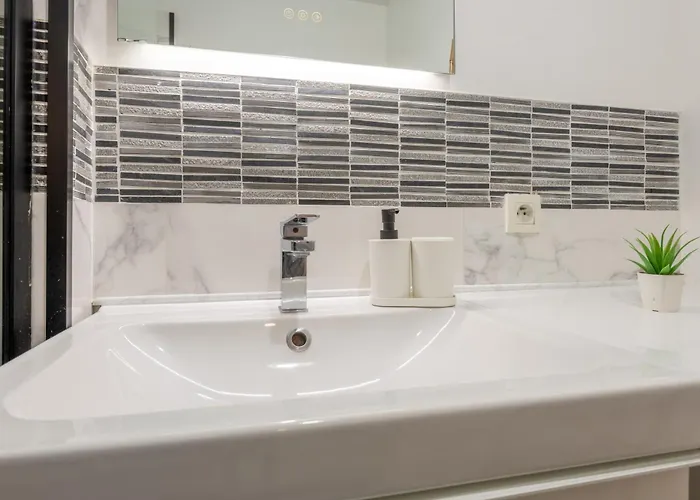 Apartment Chic Avec Parking Au Centre-ville Rouen